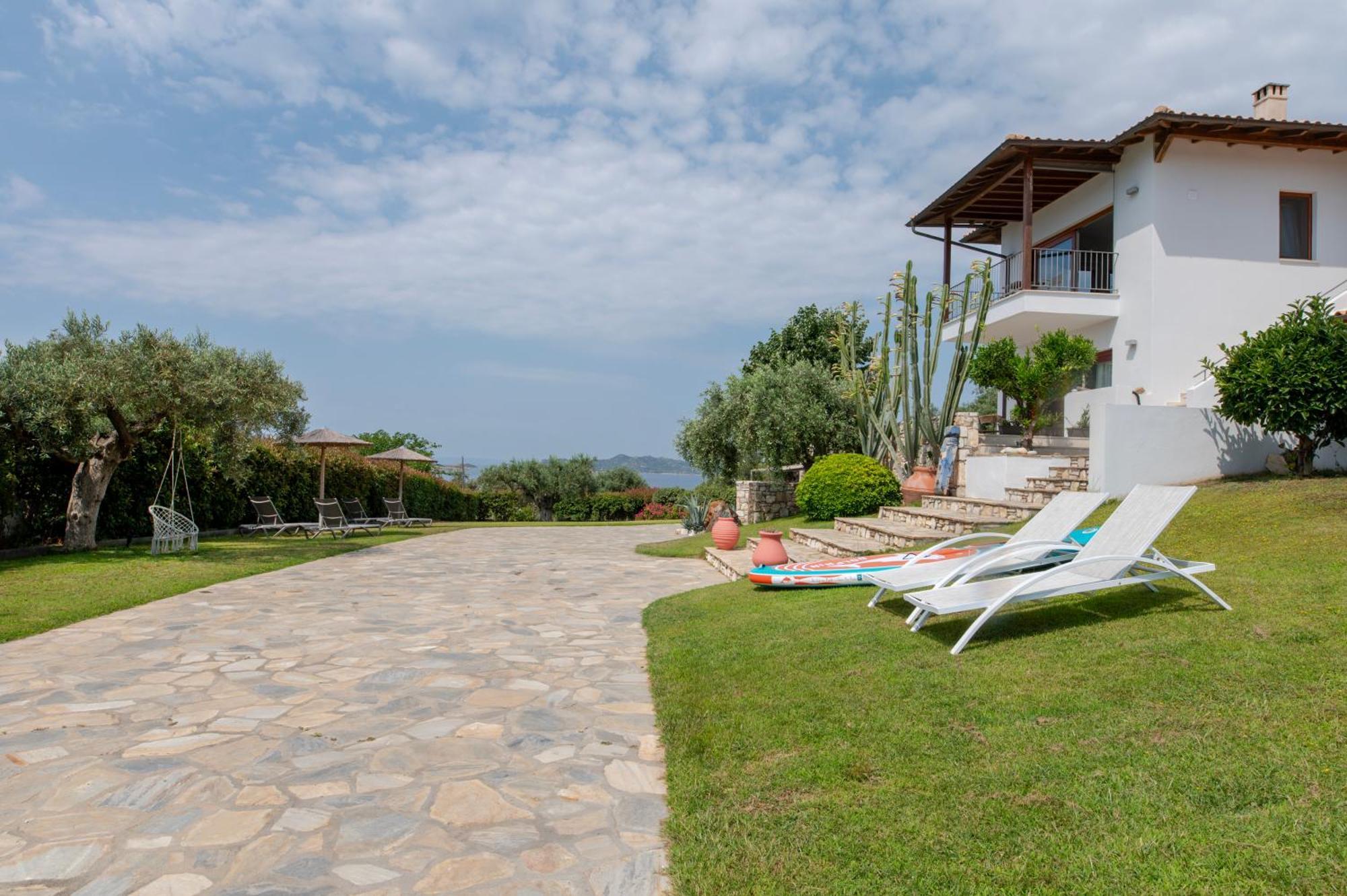 אואוראנואופולי Villa Almira Luxury Apartments מראה חיצוני תמונה